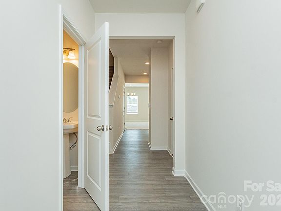 3rd image of 6116 Jasmine Branch Rd #20