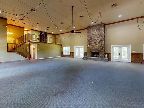 9th image of 1532 Jackson Hill Rd