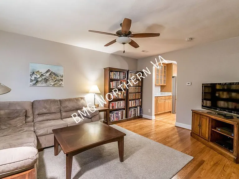1132 Powhatan St — Photo 6