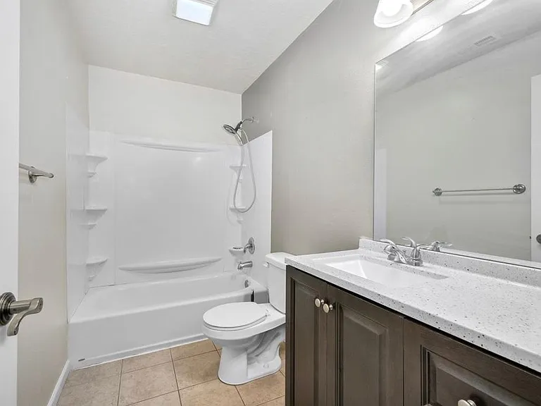 260 N Bliss Ct — Photo 15