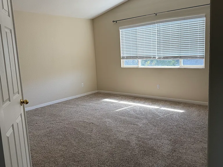 4156 Keepsake Ct — Photo 9