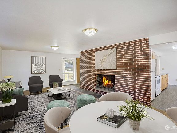 3rd image of 11714 Woodbine Lane SW