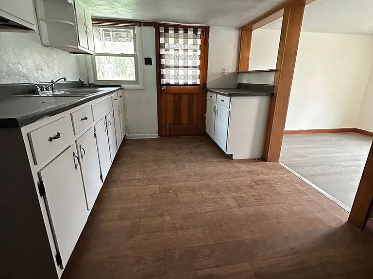 113 Spring Ave — Photo 16