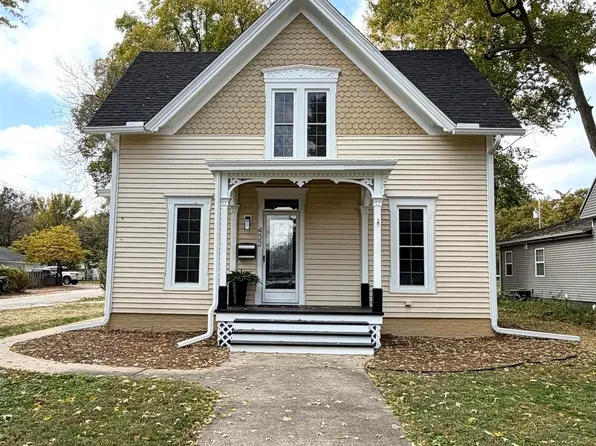 432 S Randolph St, Macomb, IL 61455