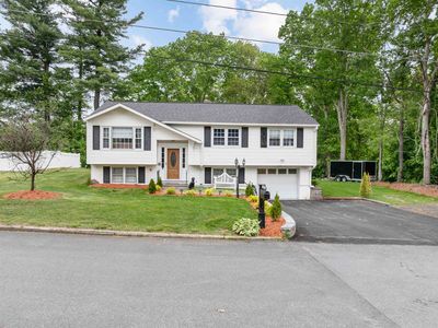 127 Shore Drive, Nashua, NH, 03062