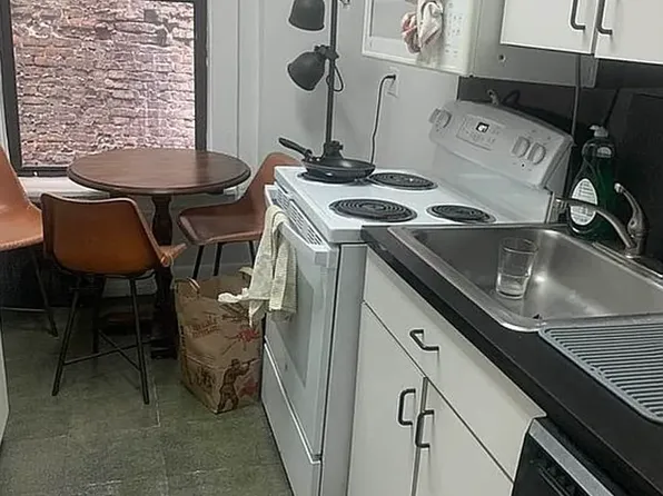103 Avenue A APT 2B, New York, NY 10009