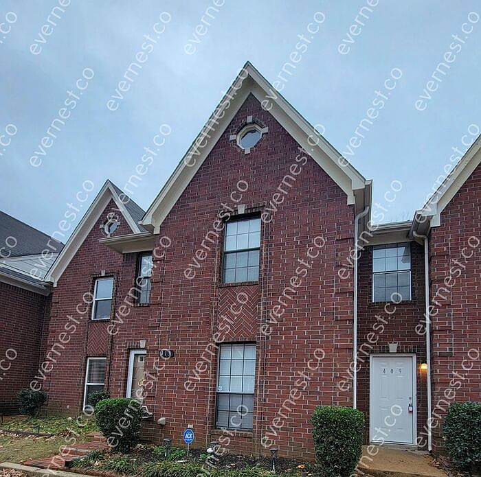 1st image of 409 Blair Dr