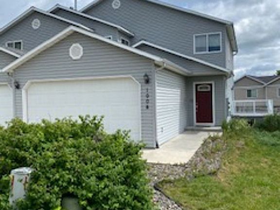 3rd image of 1008 Julie Ct