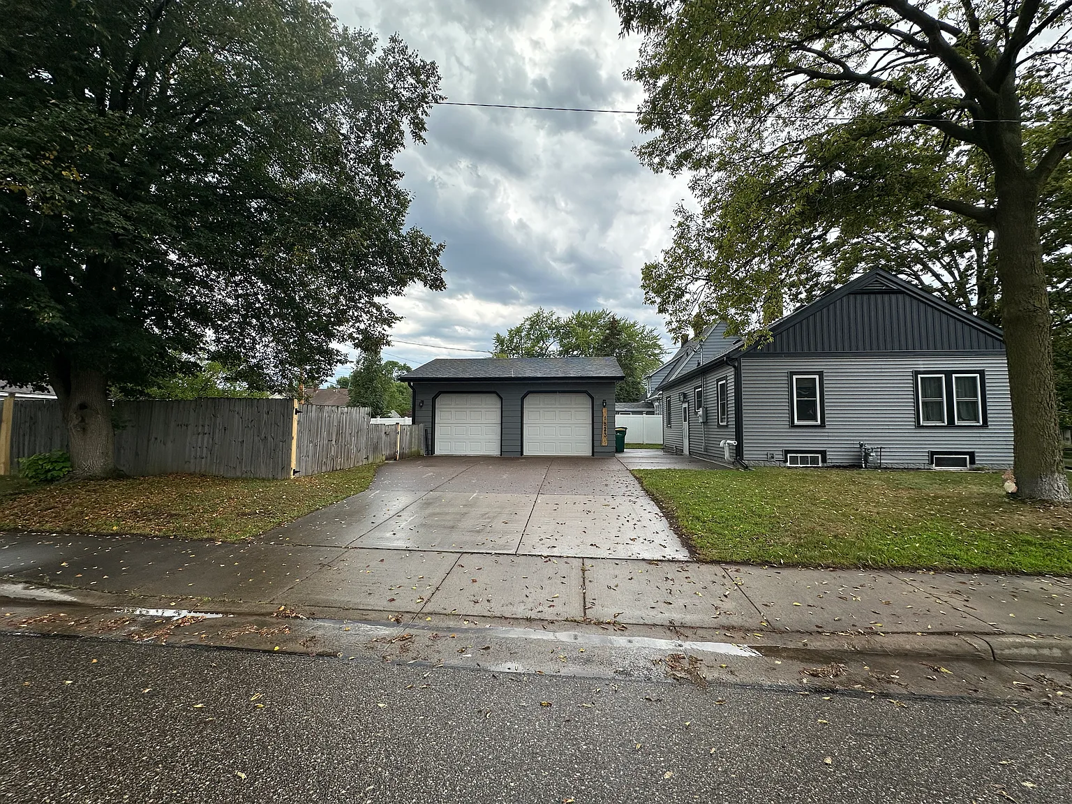 2 bed, 1428 sqft, $1,800 — Photo 1