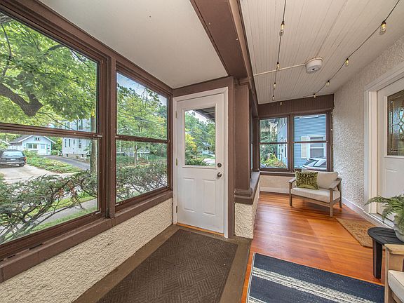 5th image of 1078 Ferdon Rd