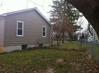 2467 Marwood Ave, Waterford, MI 48328