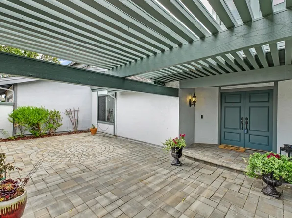 1030 Pizarro Ln, Foster City, CA 94404