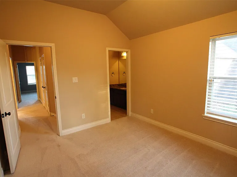 1995 Biscayne Lake Dr — Photo 25