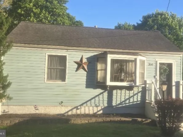 350 Lake Ave, Williamstown, NJ 08094
