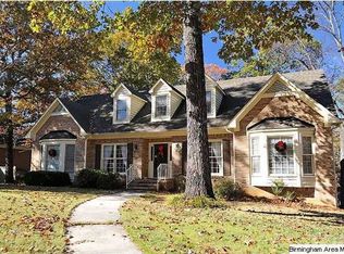 3749 Shady Cove Dr, Vestavia, AL 35243
