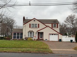 581 5th Ave, River Edge, NJ 07661