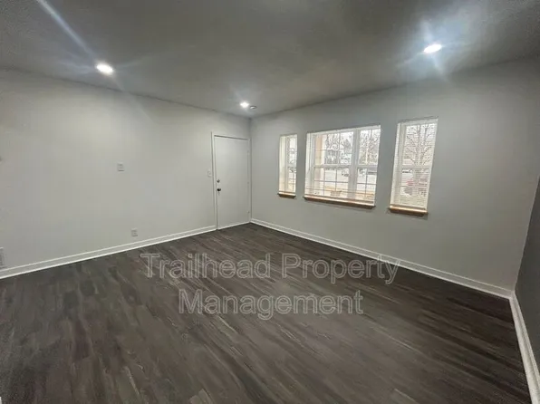 312 E Gregory Blvd #1, Kansas City, MO 64113