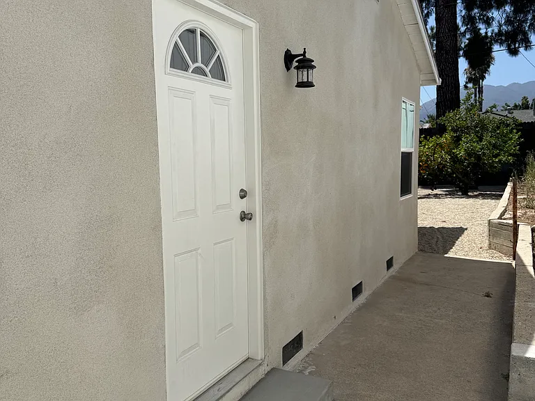 13247 Raven St — Photo 2