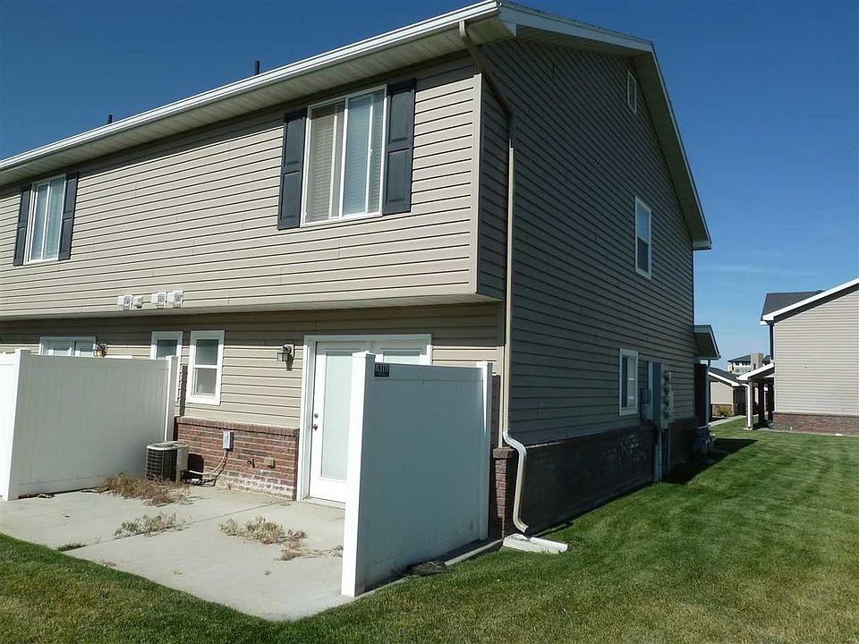 2nd image of 448 Raven Way APT A