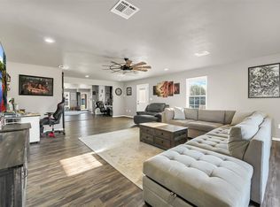 208 Mockingbird Dr S, Altus, OK 73521