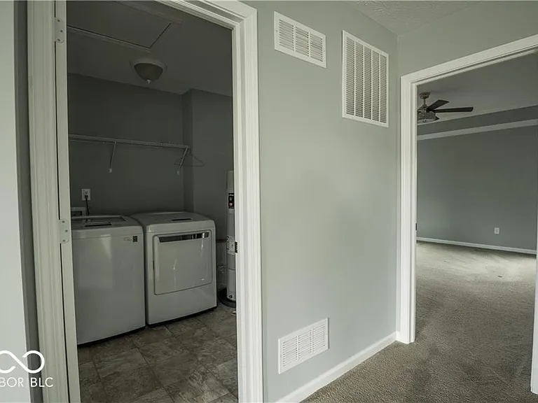 15665 Eastpark Dr — Photo 35