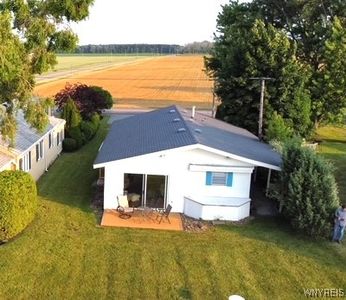 9119 Lakeshore Dr, Barker, NY, 14012