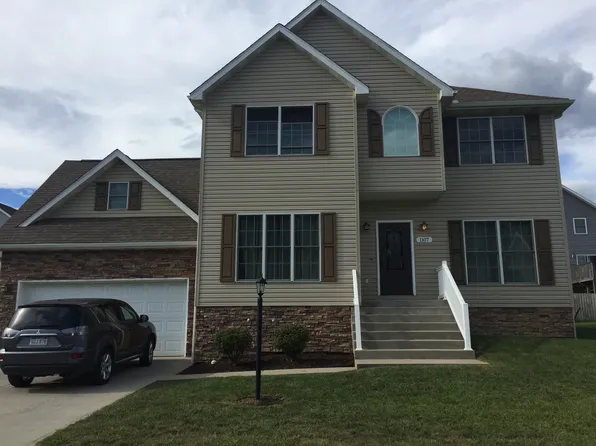 1107 Bailey Cir, Huttonsville, WV 26508