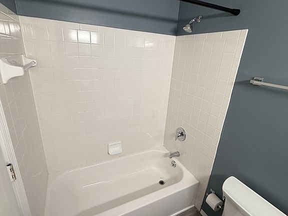 5th image of 4102 South Ave APT 1