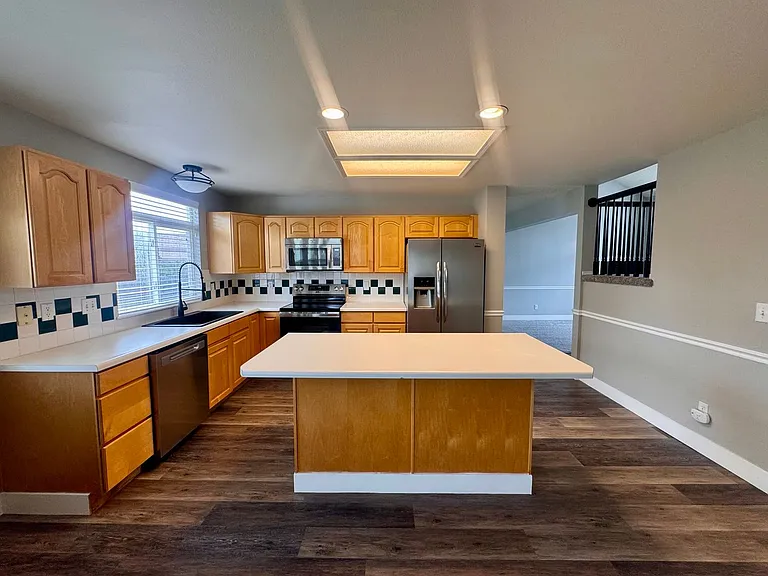 9380 Melbourne Dr — Photo 14
