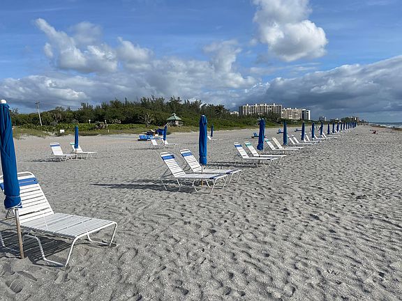 4th image of 2871 N Ocean Blvd APT M226