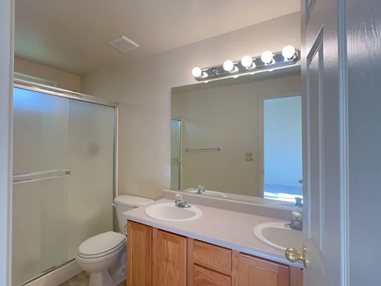 1325 Chichester Dr — Photo 11