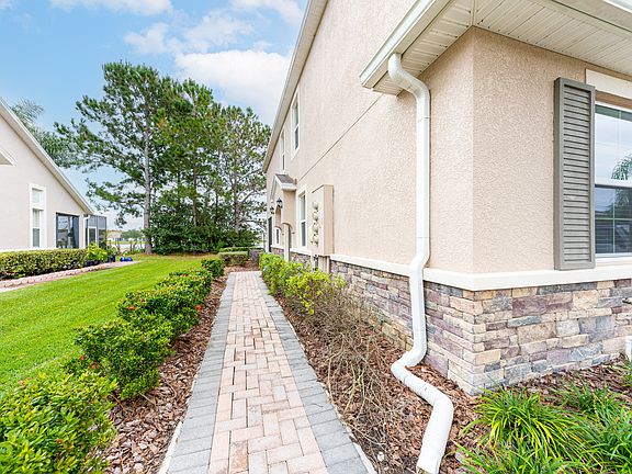 4th image of 3844R Silverlake Way