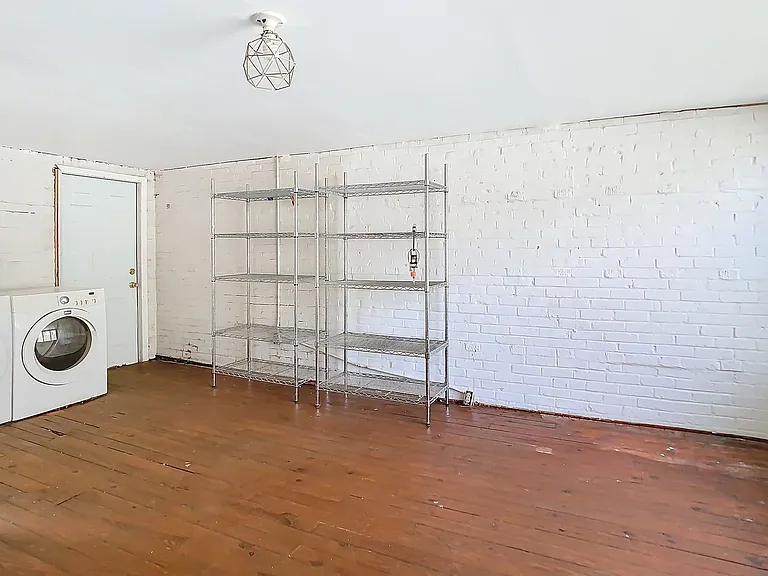 401 E Lambright St — Photo 33