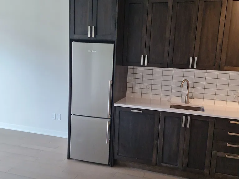 360 Deschatelets Ave #104 — Photo 26