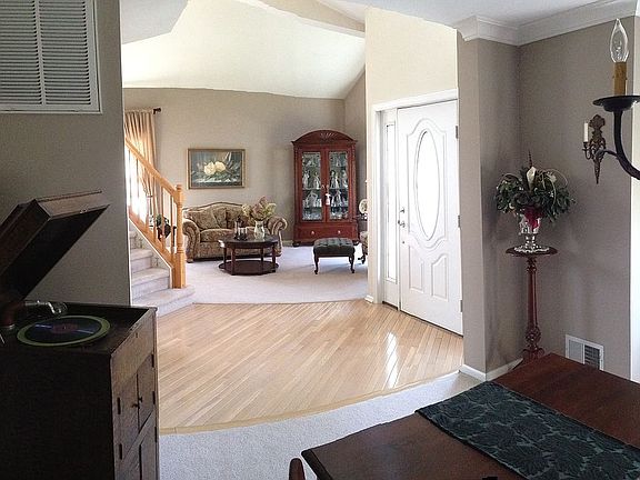 3rd image of 186 Grande Woodlands Way