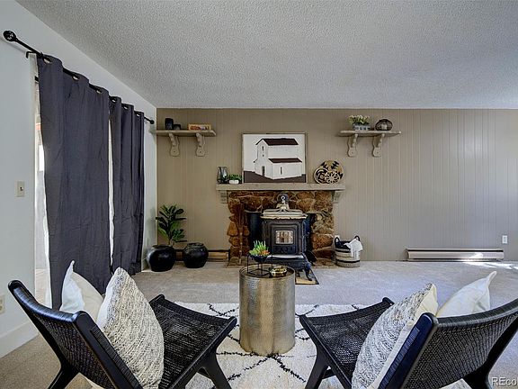 3rd image of 31785 Griffin Dr