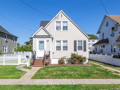 19 Teneyck Avenue, Valley Stream, NY, 11580