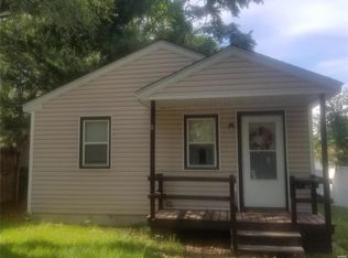 117 Conley Ave, Wood River, IL 62095