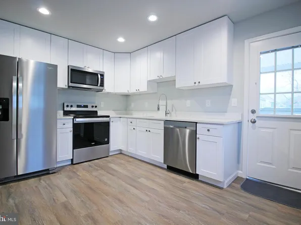 8528 Main Ave, Pasadena, MD 21122