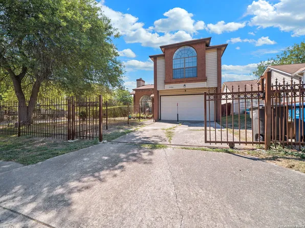 5986 SUNRISE BEND DR, San Antonio, TX 78244