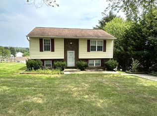 317 Luther Dr, Westminster, MD 21158