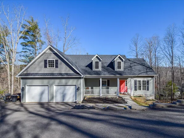 816 Lakeshore Terrace Rd, Hardy, VA 24101