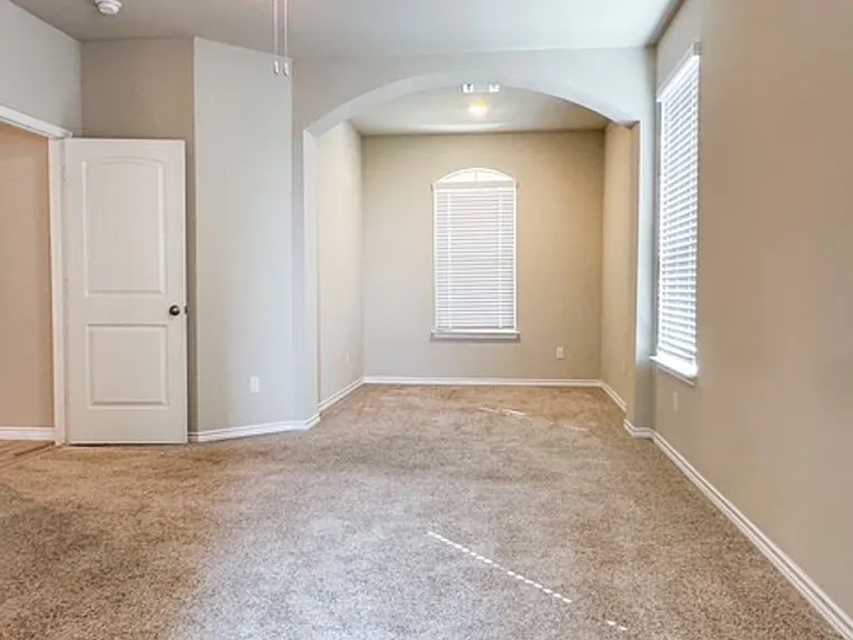 5803 Saint Charles Dr — Photo 9