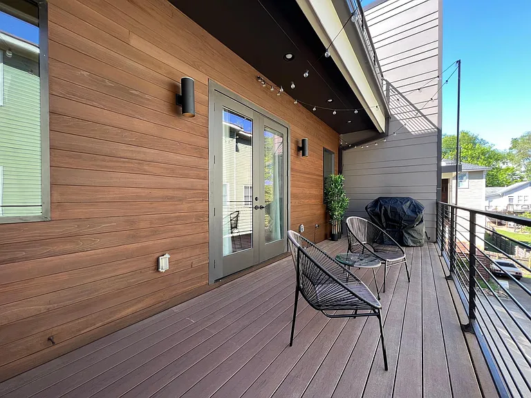 504 Morgan St NE — Photo 19
