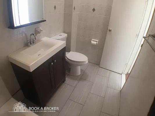 Rented by Book A Broker | media 2