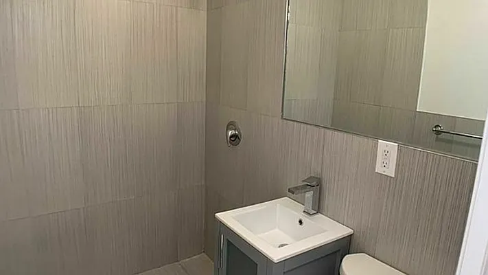 Rented by Nooklyn NYC LLC | media 25