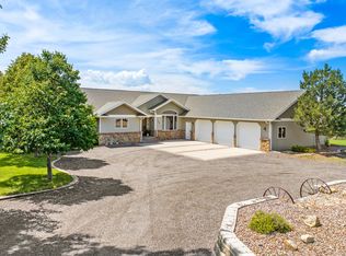 22 Bend View Ln, Great Falls, MT 59404