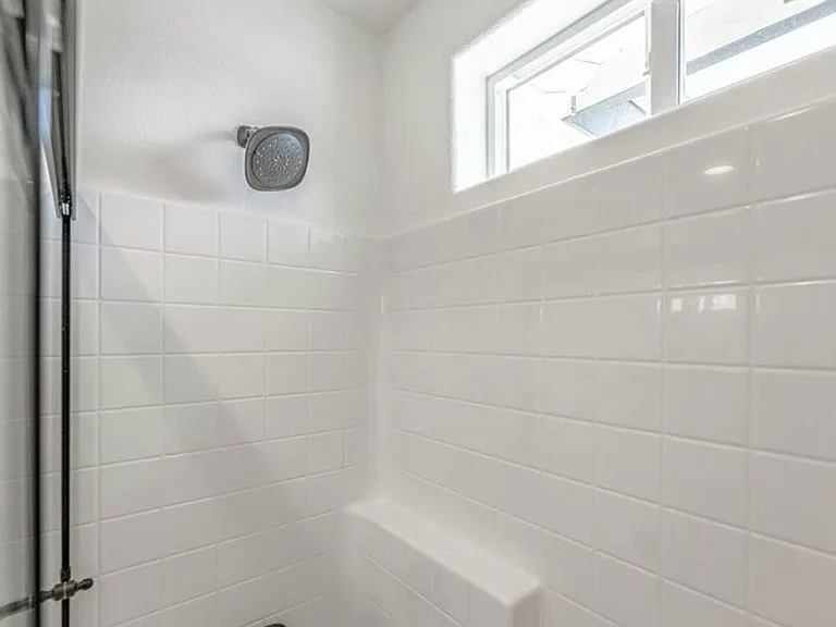 11548 11th Ave — Photo 29