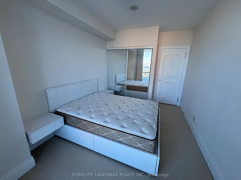 33 Bay St #4805 — Photo 23