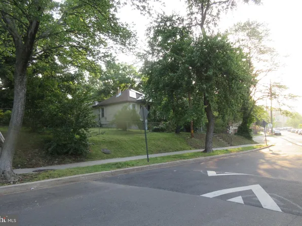 4840 Hayes St NE, Washington, DC 20019